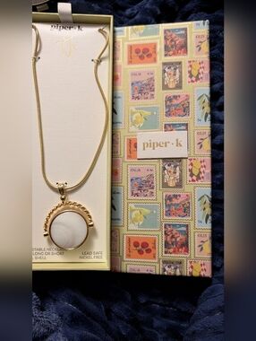 Piper•k Gold Necklace with White Shell Pendant